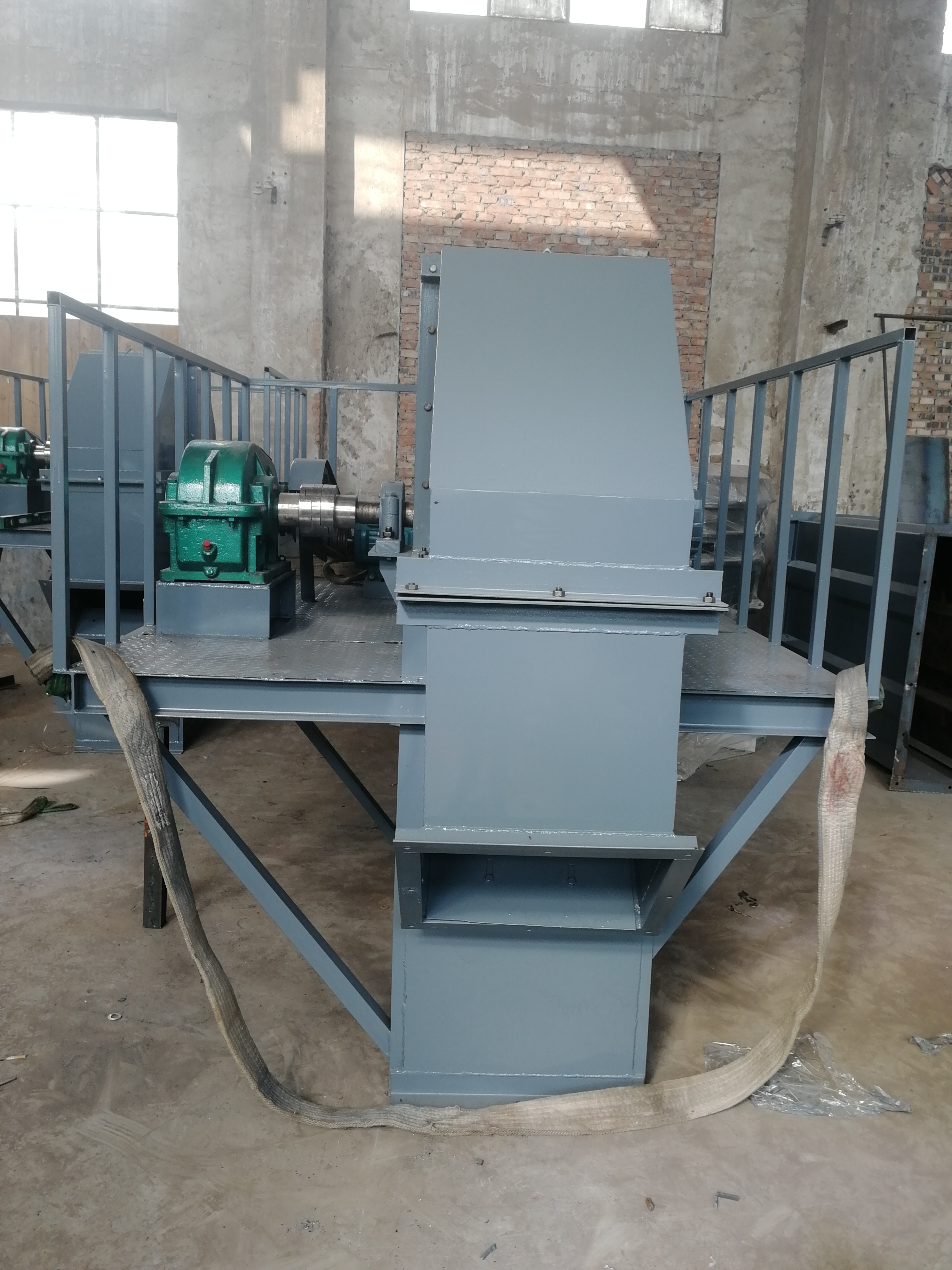 斗式提升機工作原理及發展？ (斗式提升機結構圖)